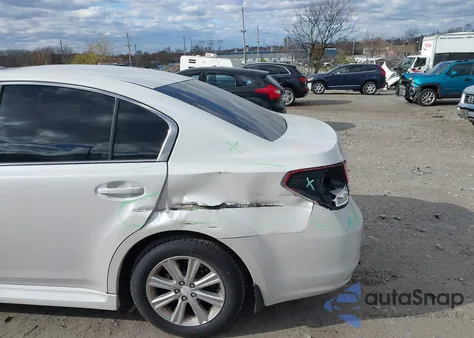 2012 Subaru Legacy 2.5I Premium из США, поврежденный, VIN 4S3BMBG64C3030060